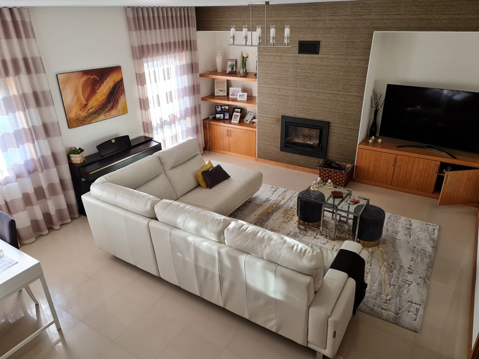 Sofá em 100% pele genuina chateaux D'Arc