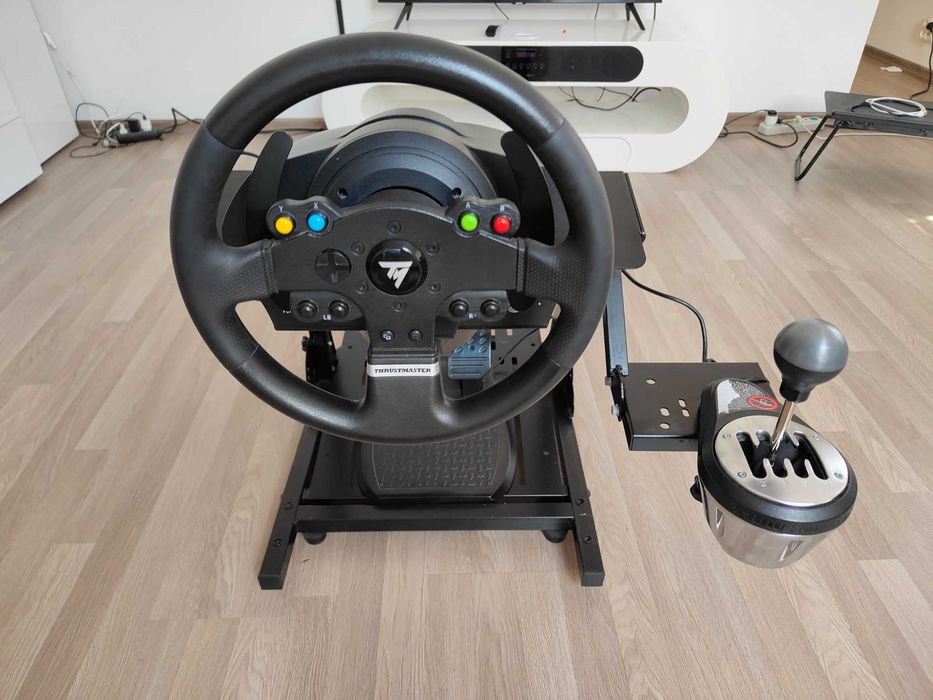 Kierownica Thrustmaster TMX i Shifter Thrustmaster  TH8A, stojak