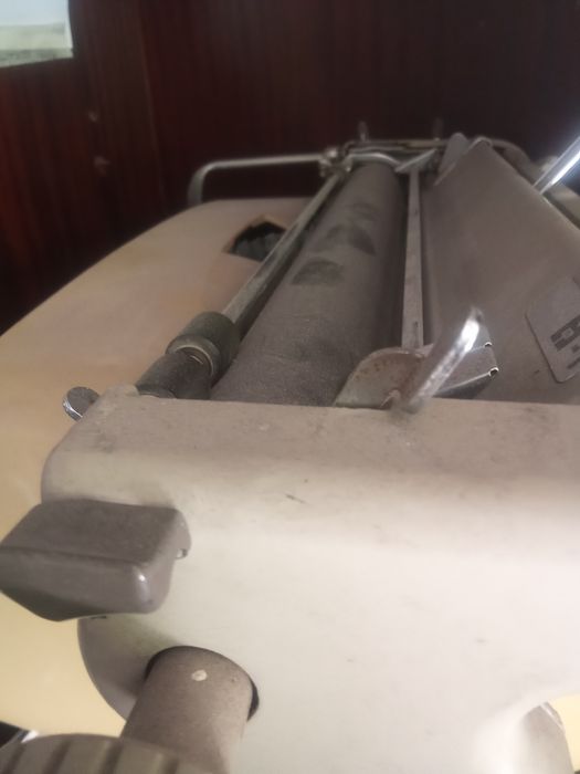 Máquina escrever Messa anos 70.