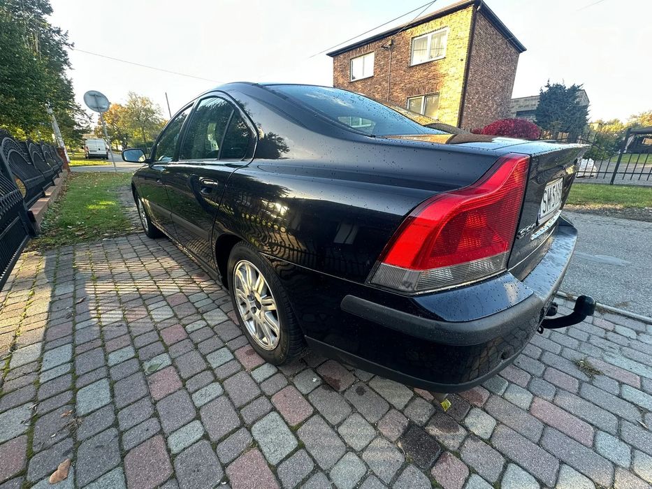 Volvo S60 2,5 T- 5 cylindrów ,Klima- gaz -210 KM -samochód doinwestowany