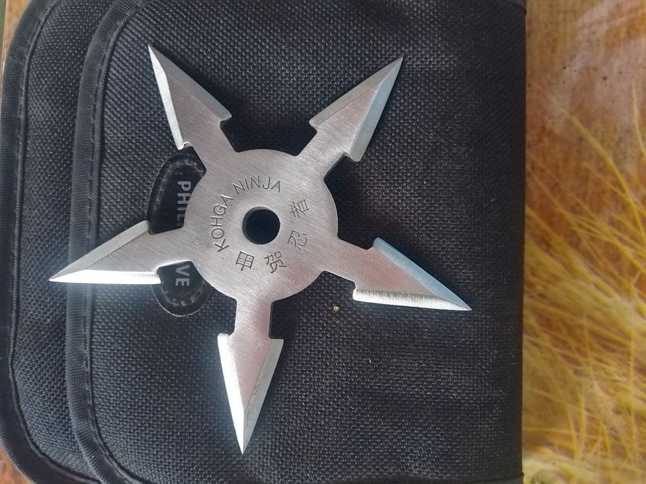 Метальна зірка ніндзя з футляром