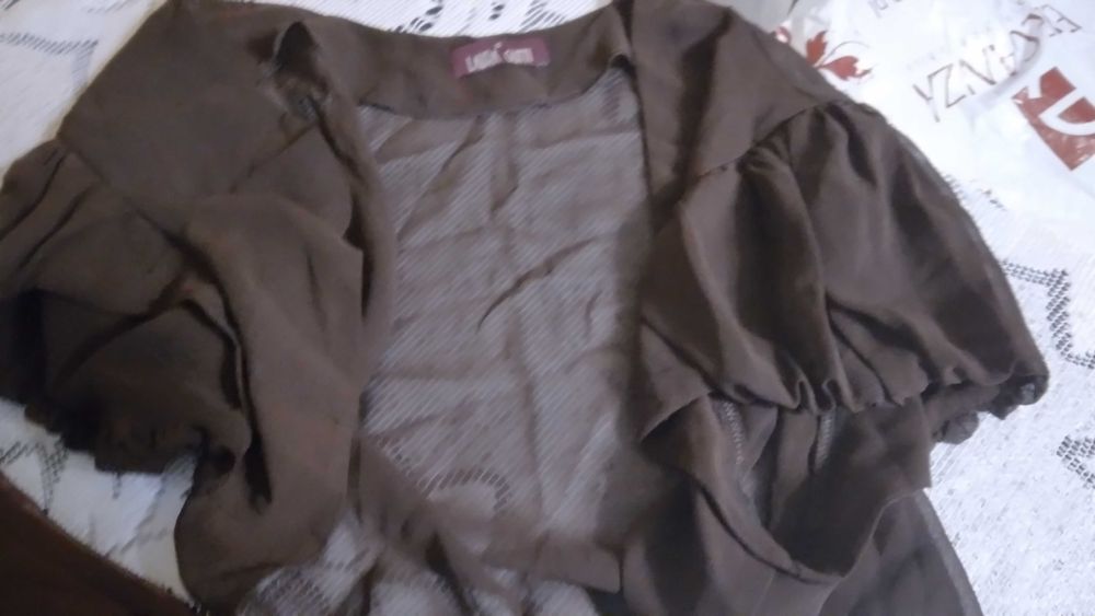 Piękna długa sukienka .