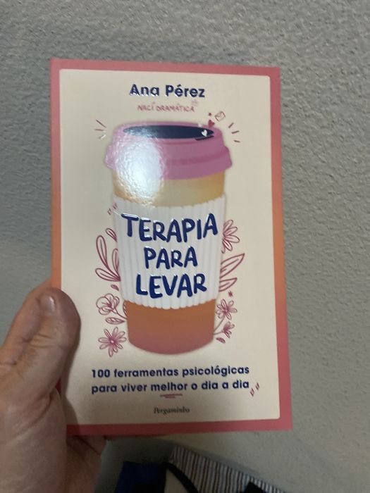 VEMDO LIVRO NOVO NUNCA USADO TERAPIA PARA LEVAR