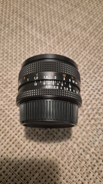Carl Zeiss Planar T* f1.7 50mm