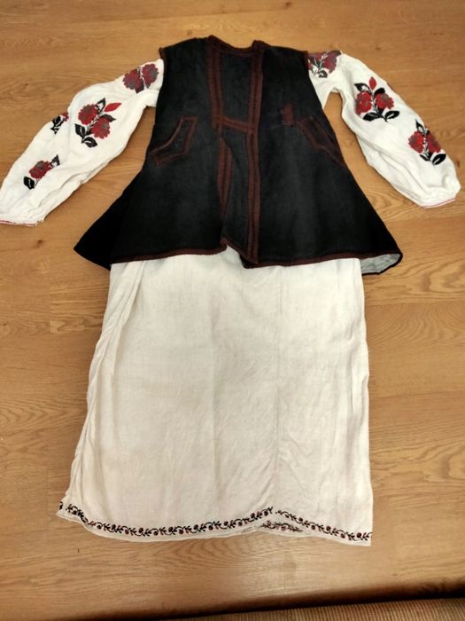 Полотняна вишита сорочка. Без корсетки