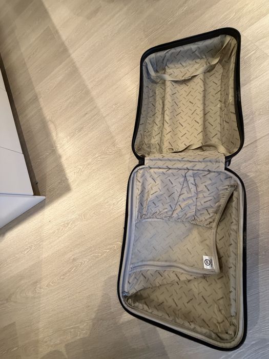 Валіза Pierre Light для подорожі   розмір М