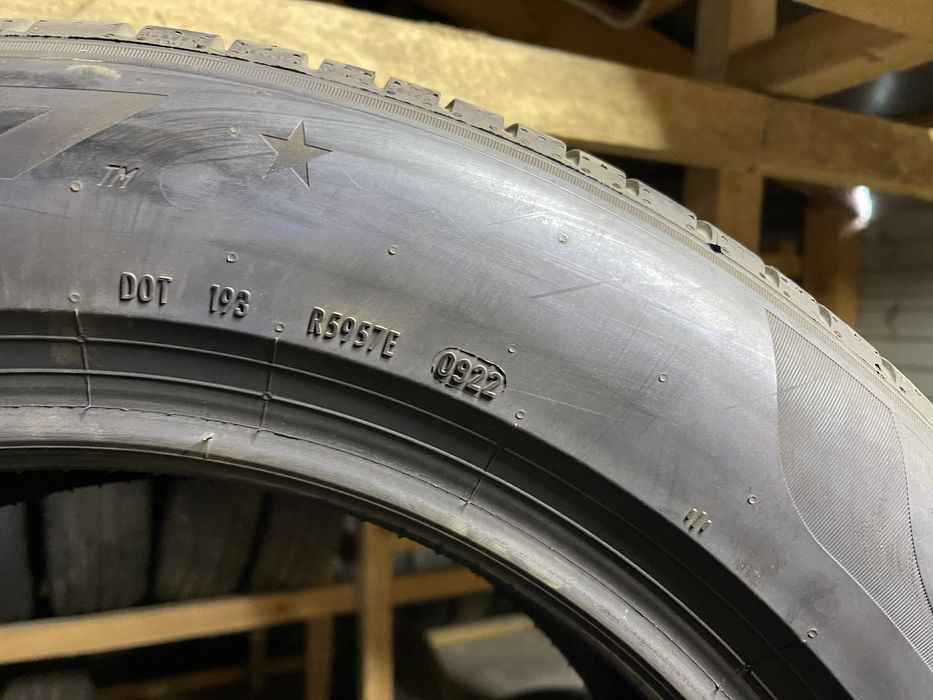 Шини літо 225/60R18 PIRELLI Cinturato P7 21рік 2шт супер стан