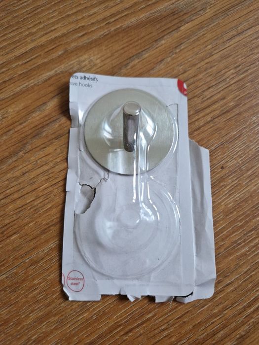 Haczyk jak na zdjęciu. Okrągły.