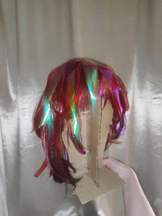 Перука на Кіновар, аніме Країна Самоцвітів