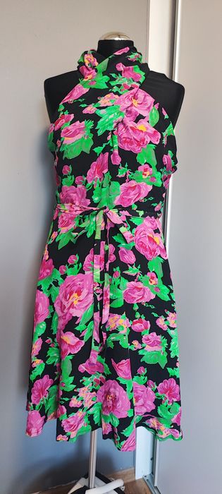 Sukienka w kwiaty Coast