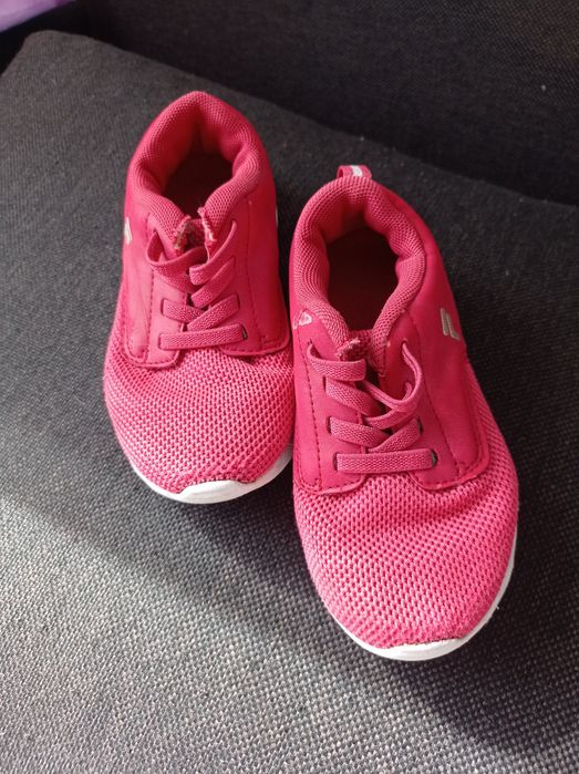 Кросівки F  унісекс підходять  для дівчинки і хлопчика