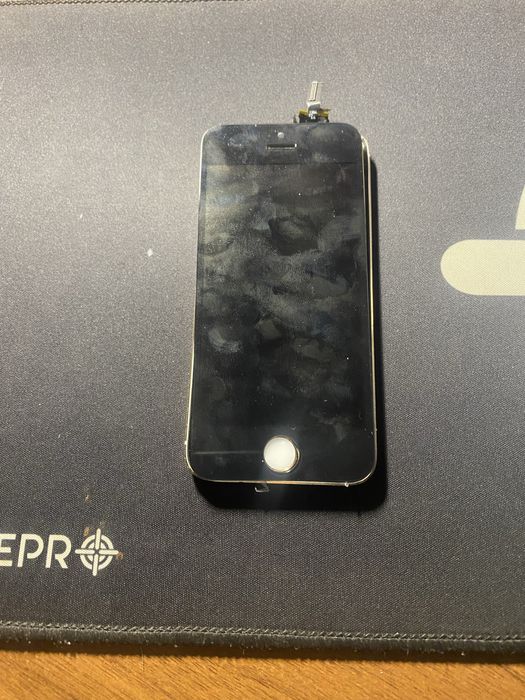 Продам айфон 5