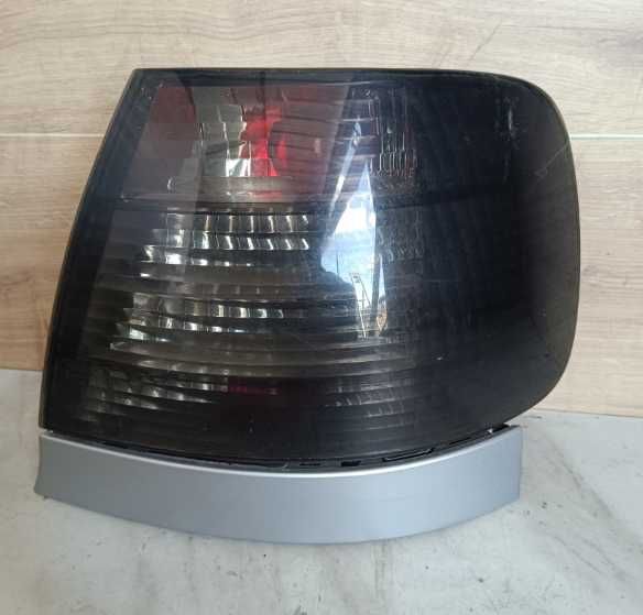 lampa prawy tył lift fl smoke black audi a4 b5