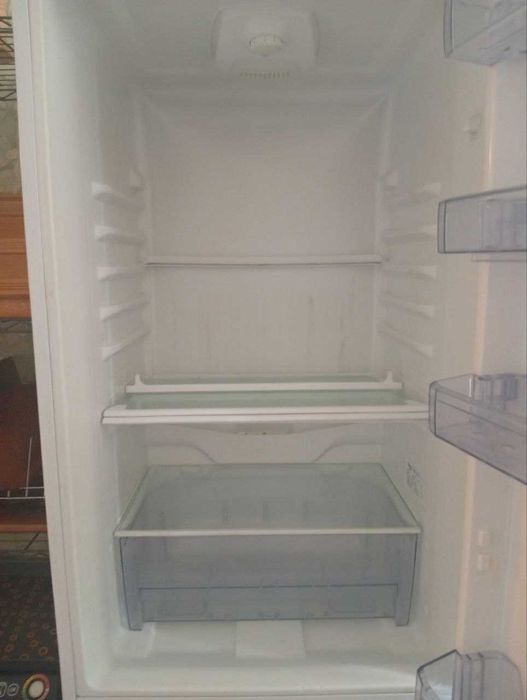 Холодильник Beko CS 334022 на запчастини