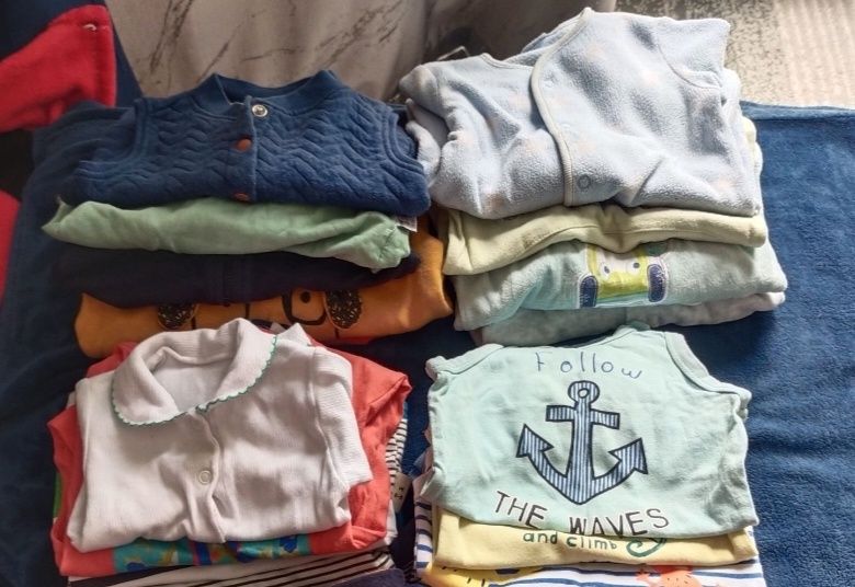 Paczka ubrań rozmiar 74