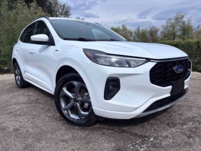 2023 Ford Escape Hybrid ST-Line Select