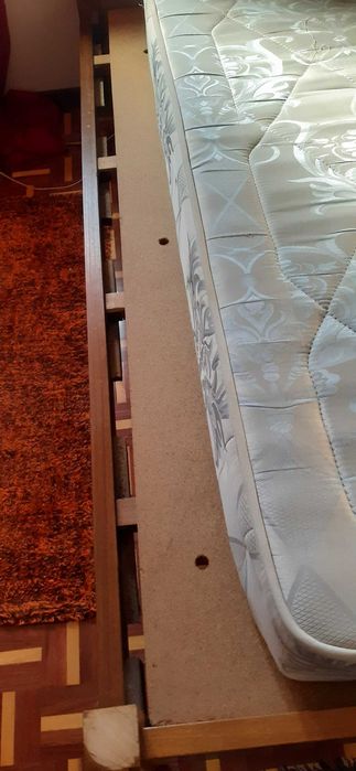 Cama de Solteiro Criança (com Estrado, mas com colchão à parte)