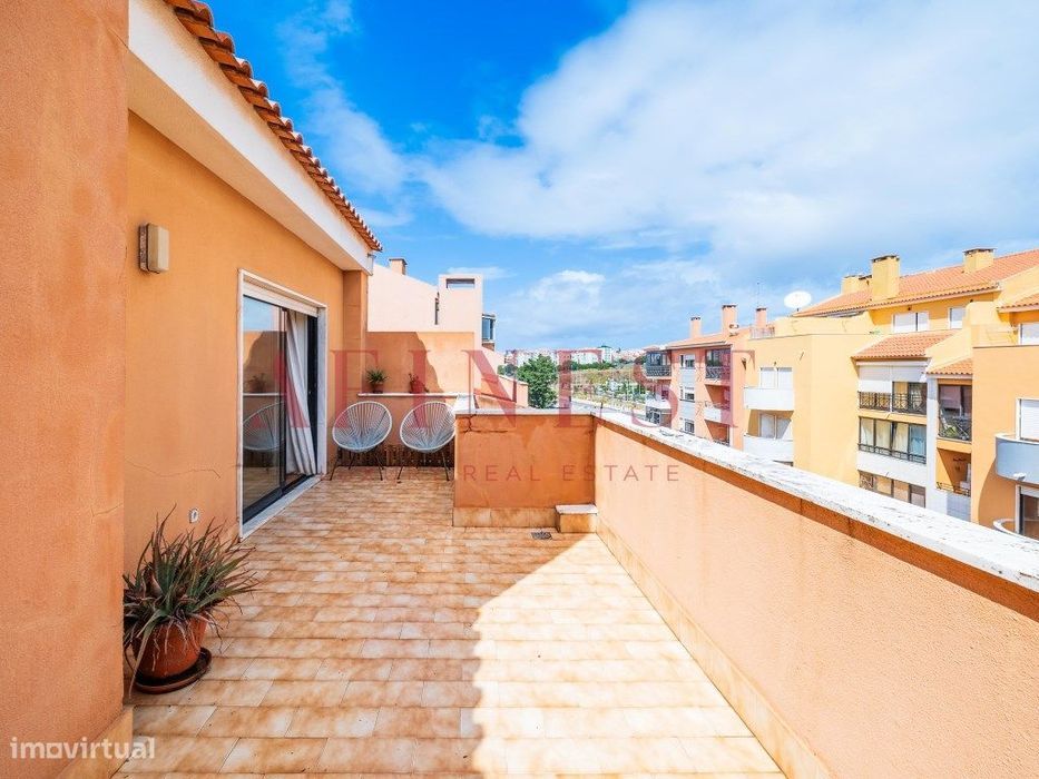 Apartamento T4 Duplex Na Quinta Barão