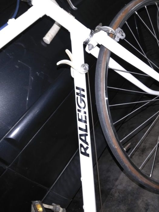 Raleihg bike branca