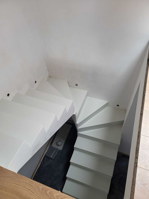 Schody z Żywicy - Mikrocementu