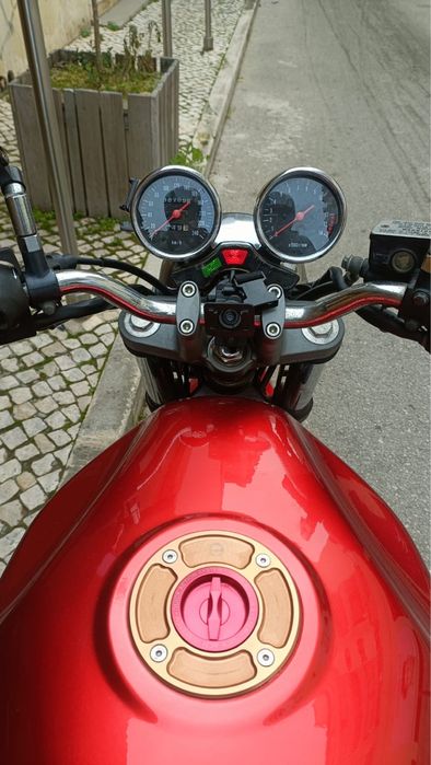 Moto Suzuki impecavel