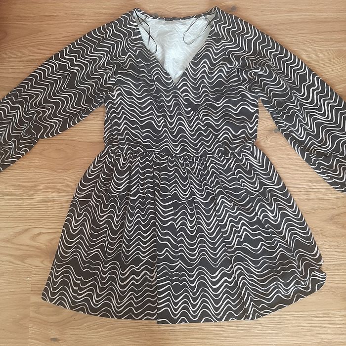 Sprzedam sukienkę z bardzo dobrej bawełny