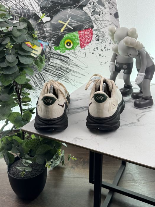 Кросівки Hoka Clifton 9 43 розмір Е8582