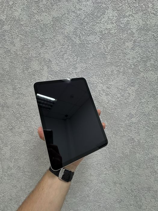 Планшет Apple iPad 11 256 GB Wifi Silver
