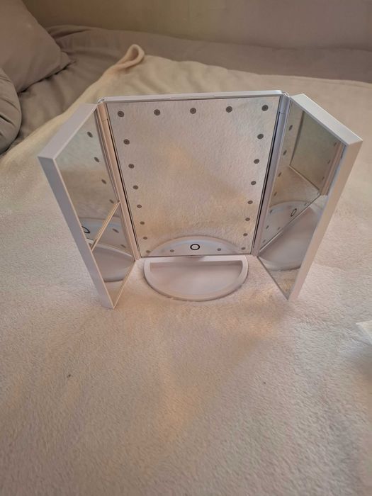 Espelho de Maquiagem com led - Novo