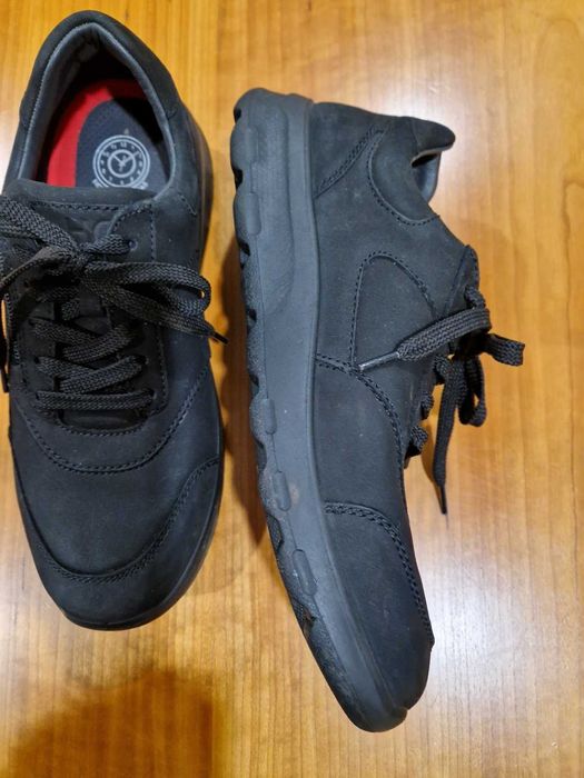 Sapatos desportivos HC T42