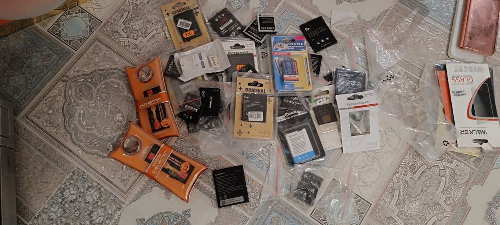 Телефон акумолятор чохол  мобільнй телефон