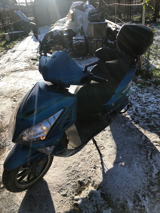 Електроскутер Фада Унлі 2000