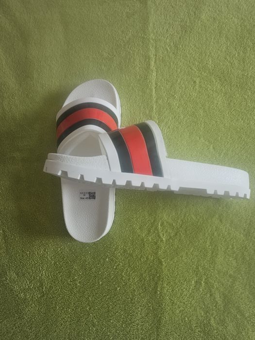 [NOVO] Chinelos Gucci