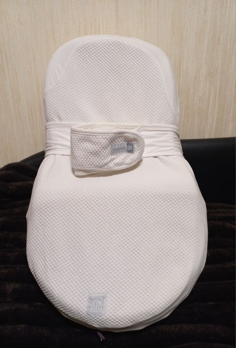 Кокон  для немовляти - незамінний помічник для батьків