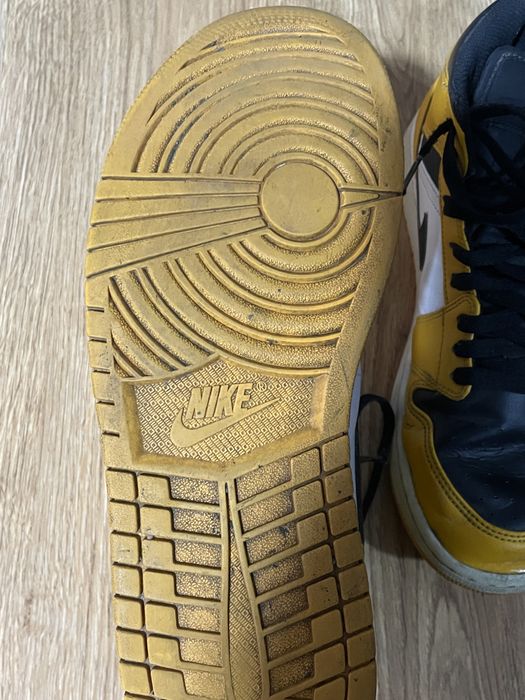 Nike Jordan Mid 1