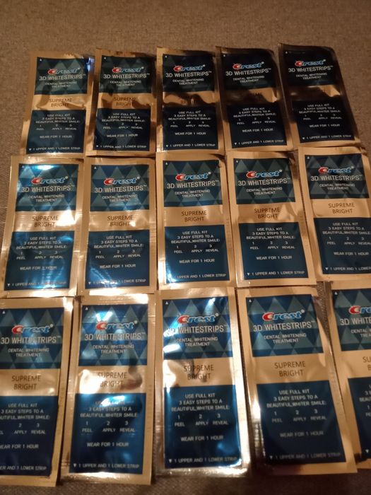 Paski wybielające Crest Supreme Bright 30 sztuk (15 saszetek) USA