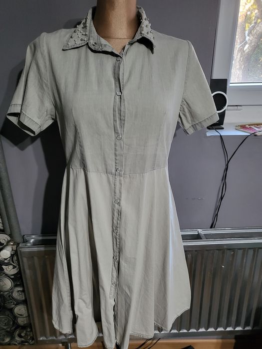 Sukienka cienki jeans Szara zapinana na guziki perły S M