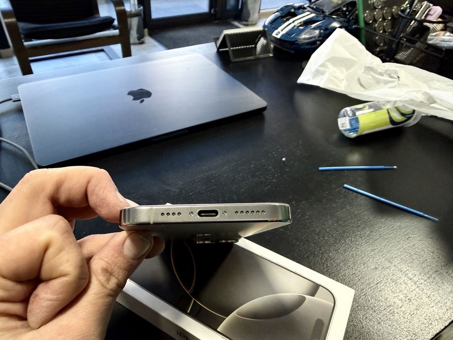 Apple Iphone 16 pro max 512 silver 95%