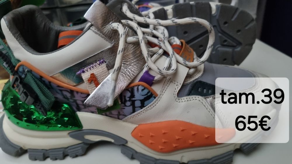 Tenis usados e novos