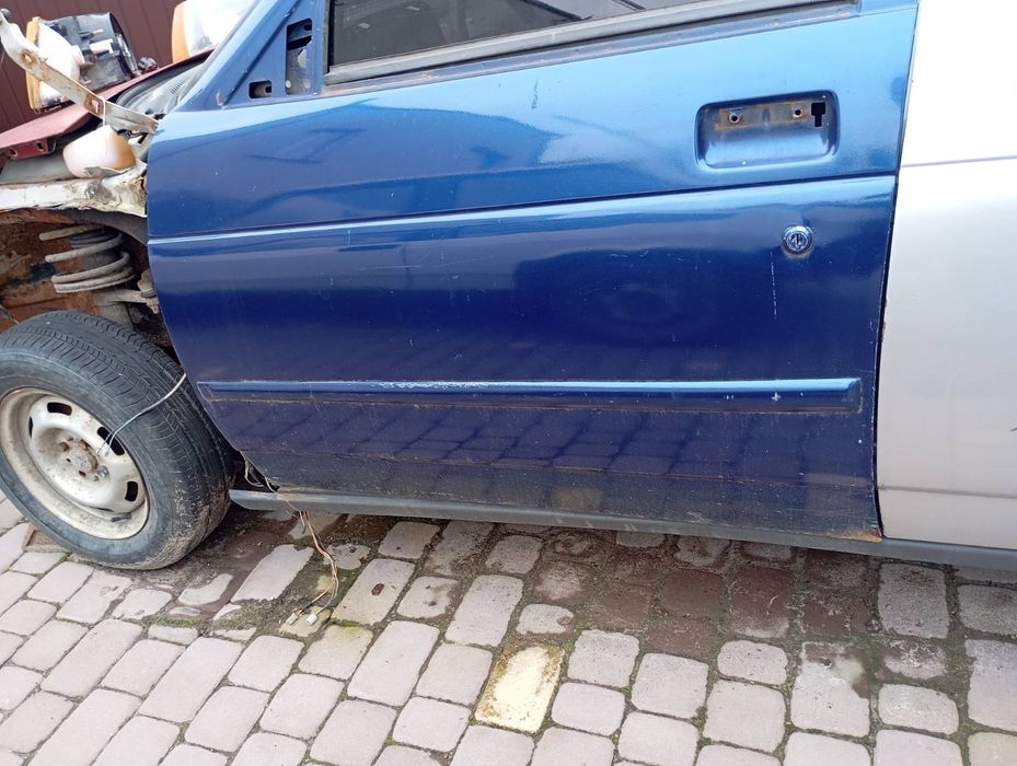 Дверка передня ліва ВАЗ 2110/2111/2112