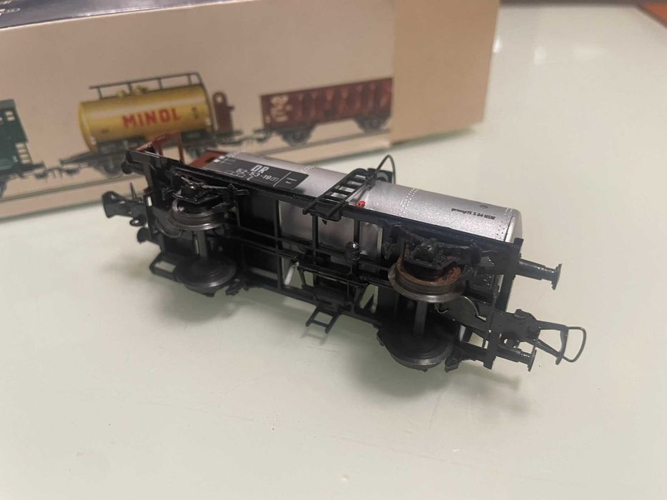 Piko H0 wagon 1;87 kolejka kolekcjonerski srebrny 151