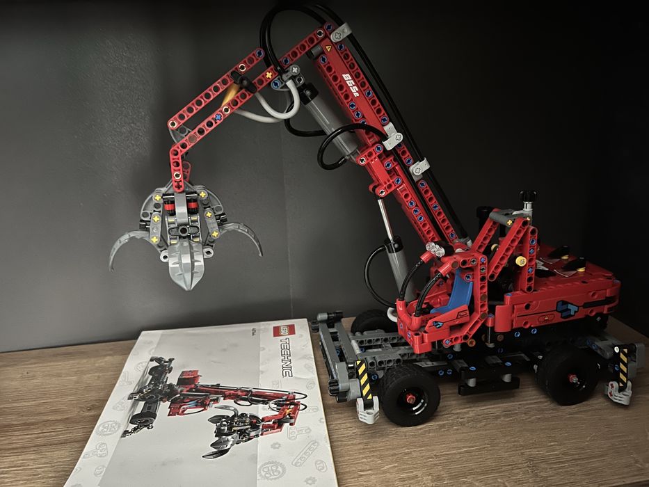 Lego Technic 42144