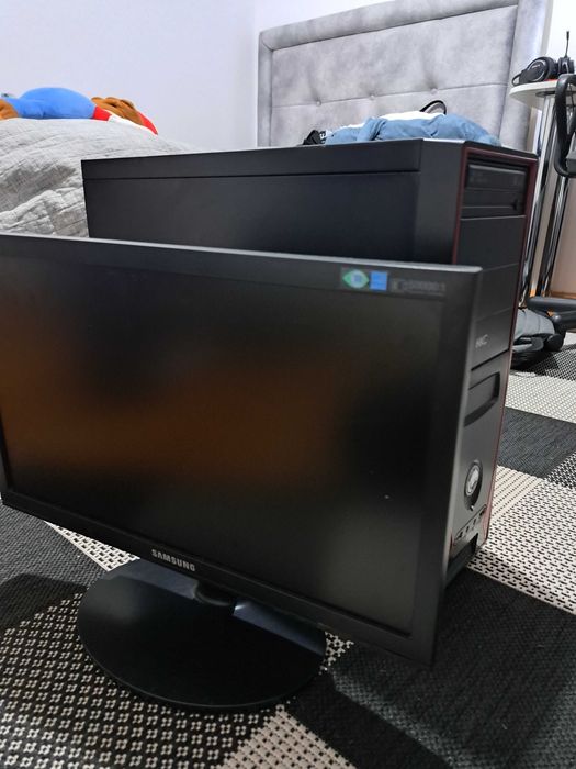 Пк для роботи!(якщо є пиьання пішіть)