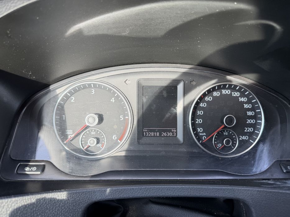 VW Transporter T5 2.0 TDI Camper Dormitório | Legalizada como veiculo de mercadoria | 2015 | Apenas 132.600 km