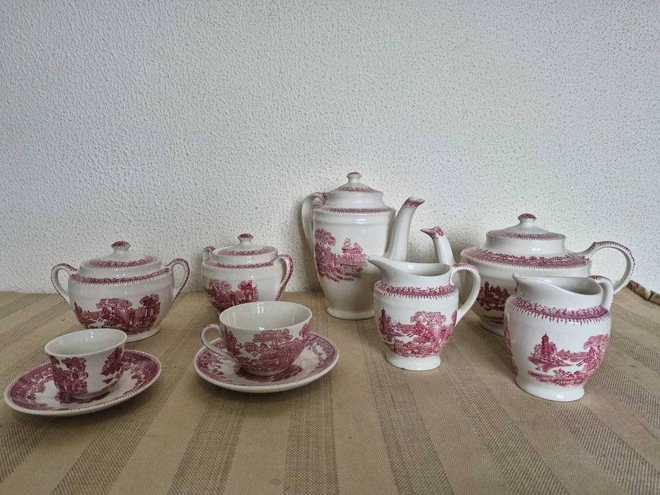 Serviço de jantar, chá e café - loiça de sacavém completo novo