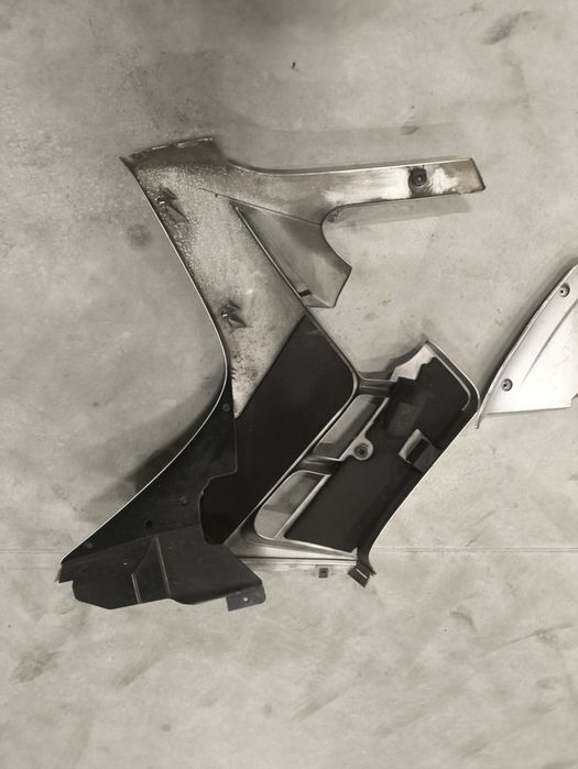 Yamaha fjr 1300 owiewka bok 2002