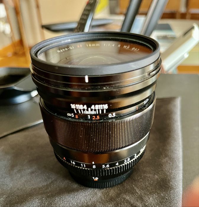 Lente Fujifilm XF 16mm 1.4 WR