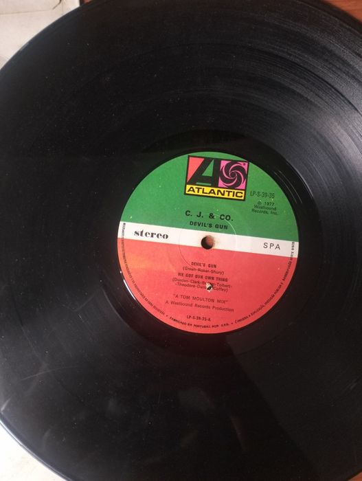 Disco de vinil LP C. J. & Co. - Devil's Gun'