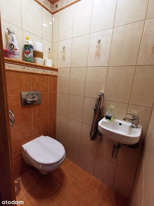 naziemne miejsce postojowe, dodatkowe pomieszczenie, piwnica, garaż