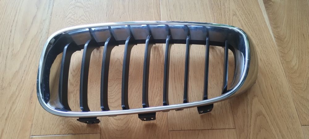 Nerka grill atrapa chłodnicy BMW F34 lewa